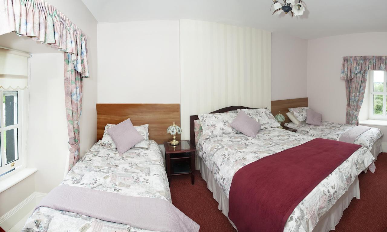 The Harbour Masters House Bed & Breakfast Banagher Room photo